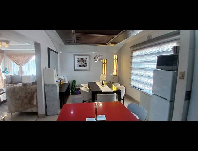 4 BEDROOM HOUSE RENTED IN LINDHAVEN